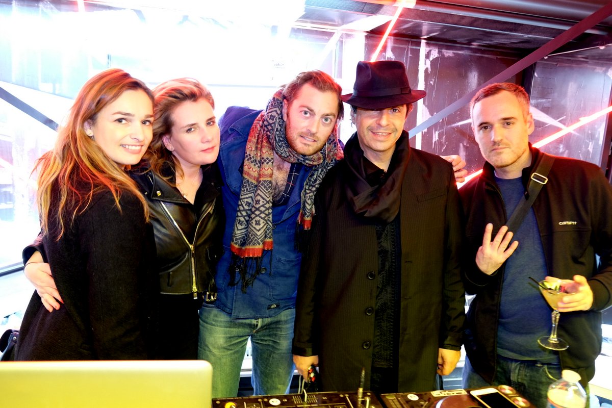 Ariel Wizman et Marie Amélie Seigner avec Bertrand, Elodie et KATRE