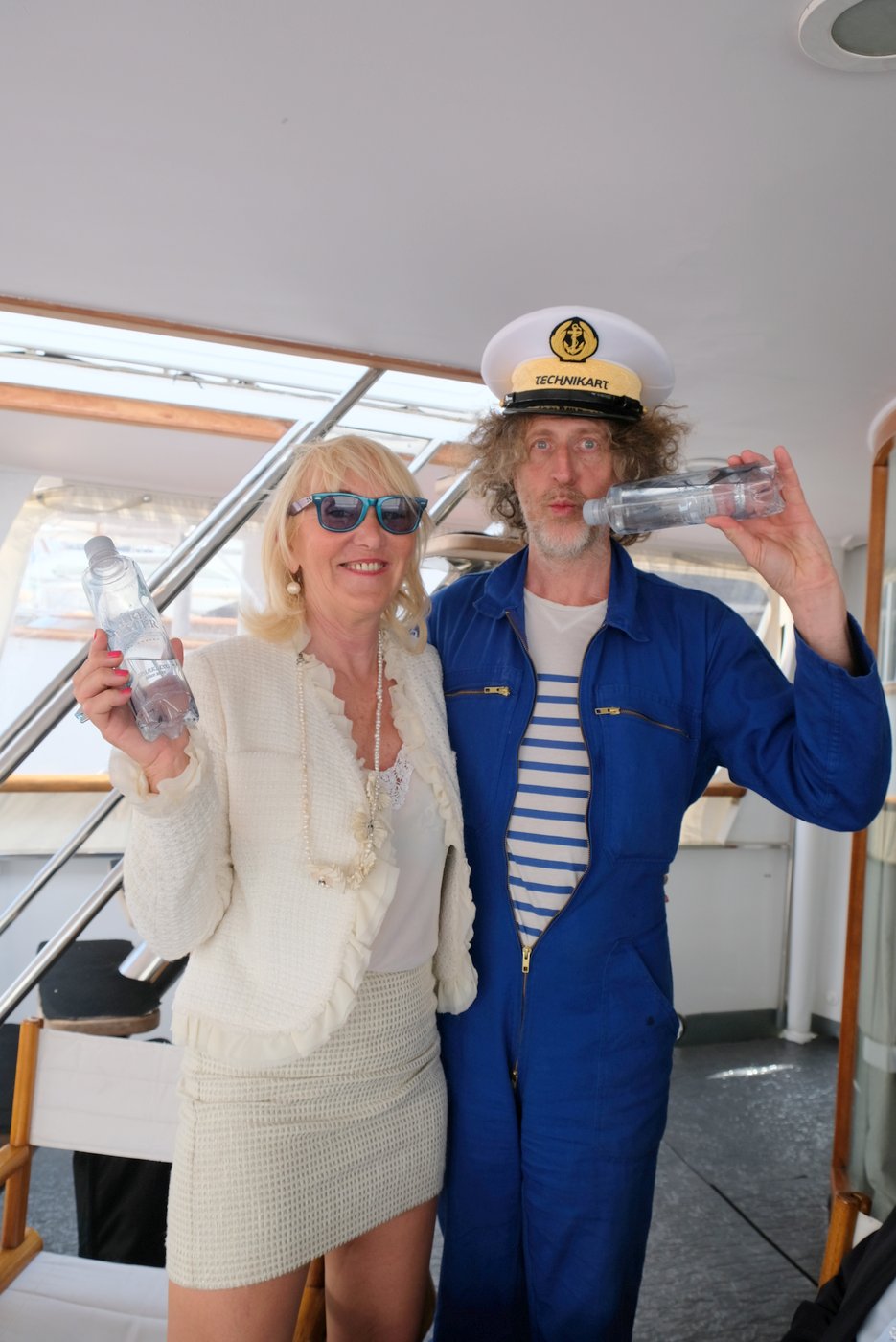 Pour durer a Cannes il faut s'hydrater : ARRE l 'eau officielle du Techniboat