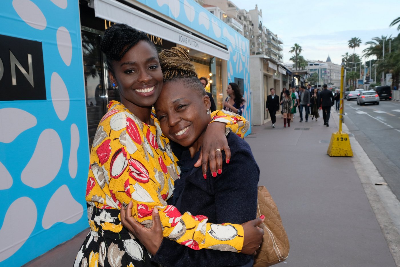 Sur le Croisette Aissa Maiga et Yasmina revendiquent la fait que "NOIRE n'est pas mon metier" a lire au edition SEUIL
https://livre.fnac.com/a11580072/Collectif-Noire-n-est-pas-mon-metier