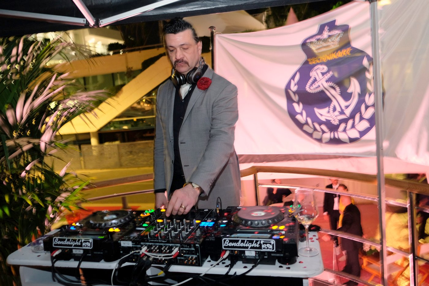 Arnaud Rebottini César de la meilleure musique pour un mix House soulfull, qui l'eut cru?