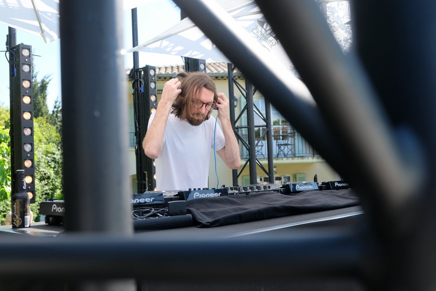 Breakbot joue a la villa Schweppes