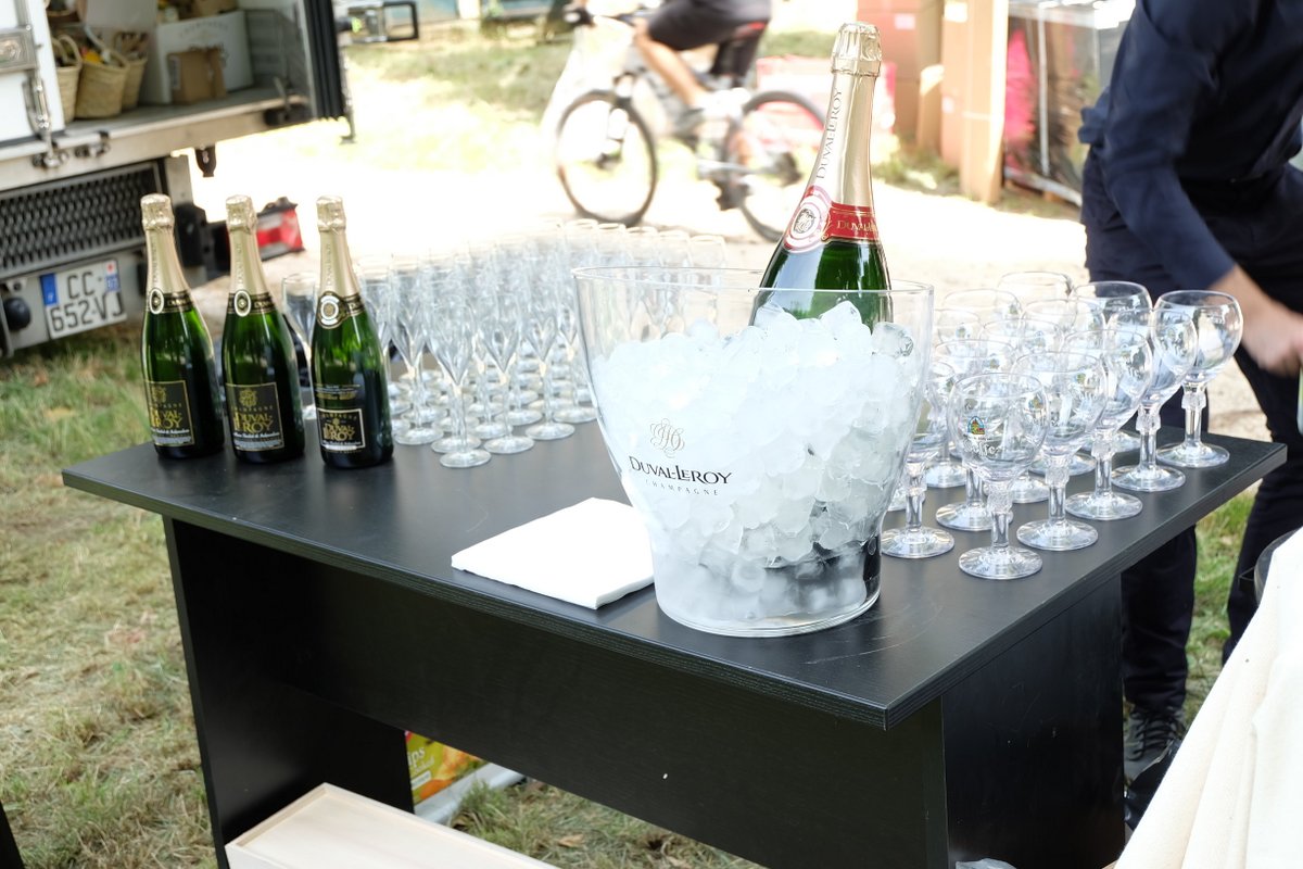 Le champagne Duval Leroy est au rendez vous ( avec moderation)