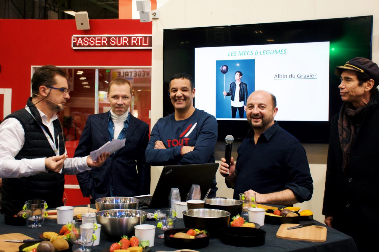 La team des mecs à légumes se lance dans les recettes fruitées.
Rodolphe Menudier,Cartouche, Jean Luois Barcelona et Albin du Gravier