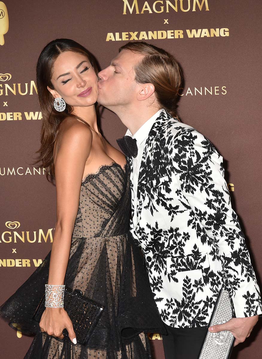 Contreras aux anges Christophe Guillarme L habille et la kisse