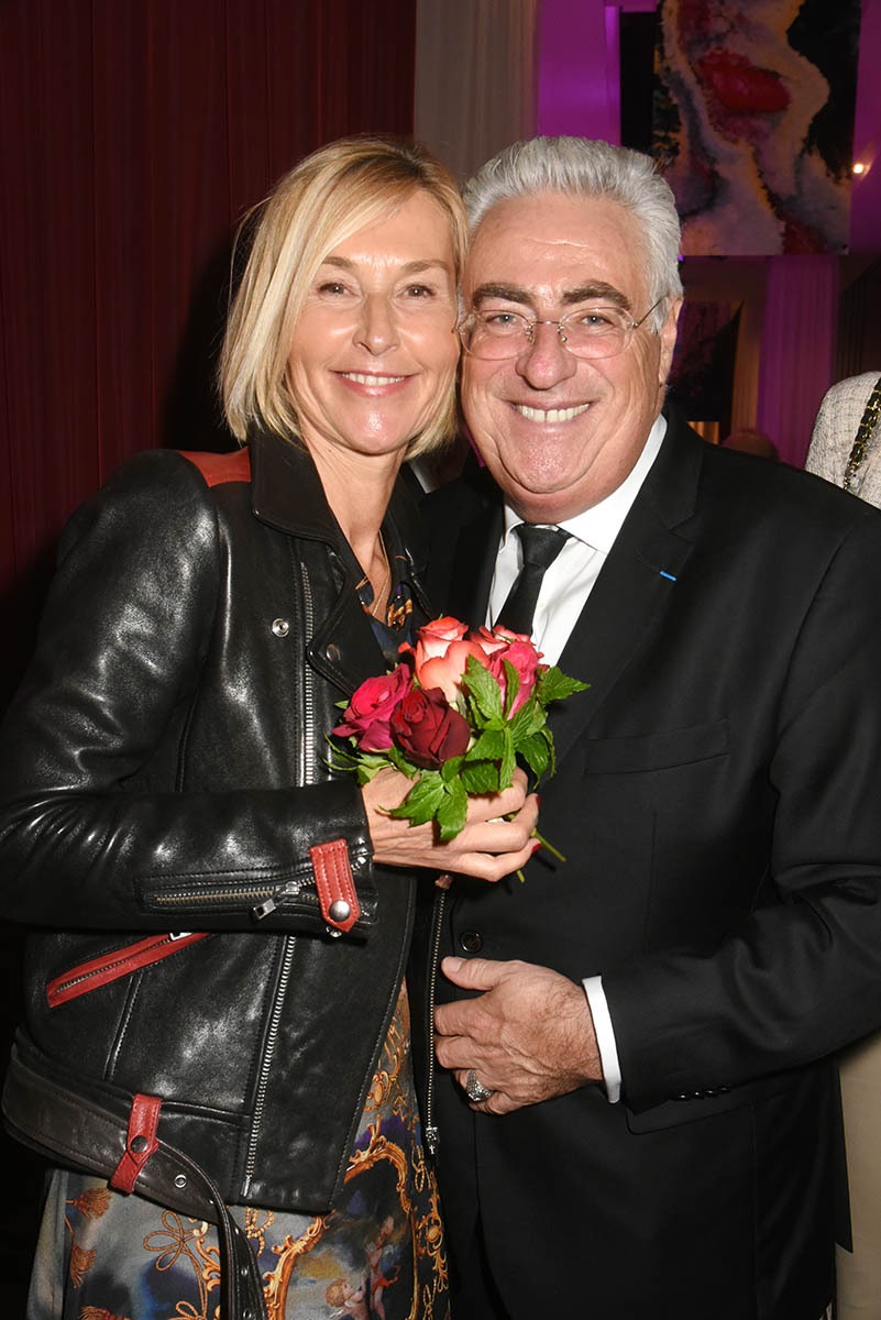 Karine Fauvet fleurte avec Jean Michel Aubrun