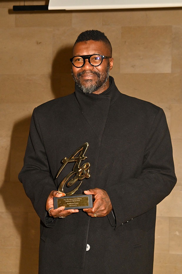 Djibril Cissé a oté ses crampons et chaussé ses DjibrilBans