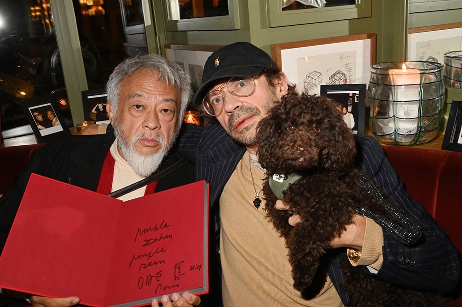 Au Vesper Room Davé devrait aussi écrire une dédicace pour Topo Chico le caniche savant d'Olivier Zahm en ouaf ouaf litteraire