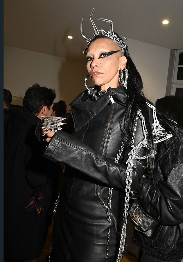 Au Dover Street Market La fashionista Lilly Gatins ne manque pas de piquant