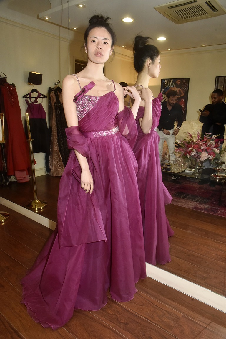 Sabrina en violette imperiale
