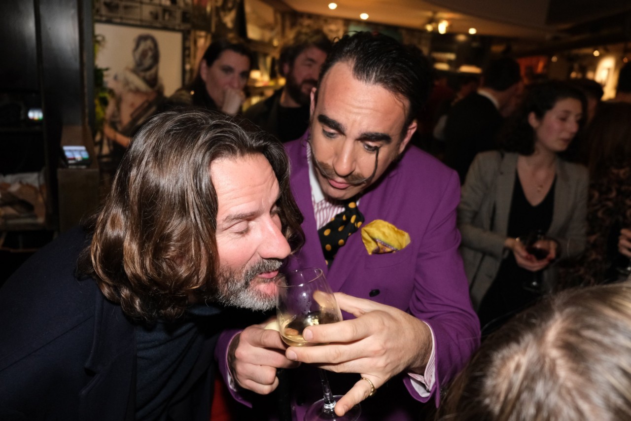 Quand un Basque rencontre un Catalan. M Ulmann alias Salvador Dali et Fred Beigbeder alias David Guethary.