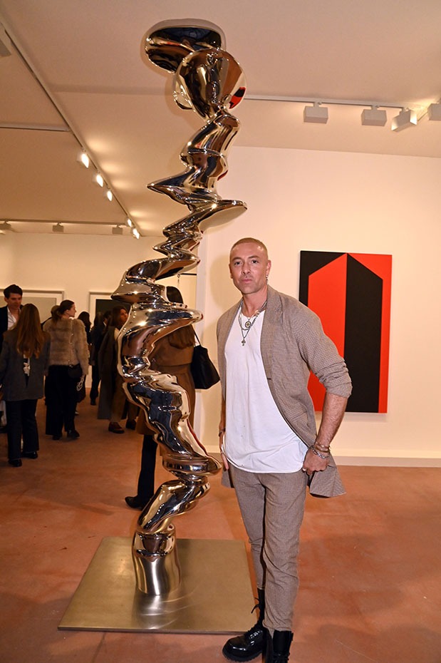 Maxime Dereymez dans " danse avec les Ornithomimosaures (l'ancetre de l'autruche) "