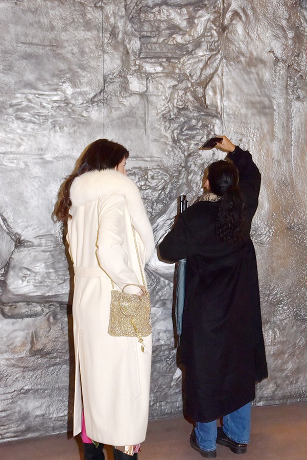Elles ont oublié d'emmener un tabouret