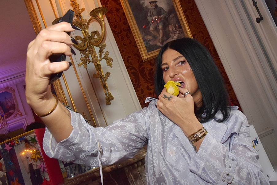 Sylvie Otega adore les délicieux muffins des recettes de Barbie !