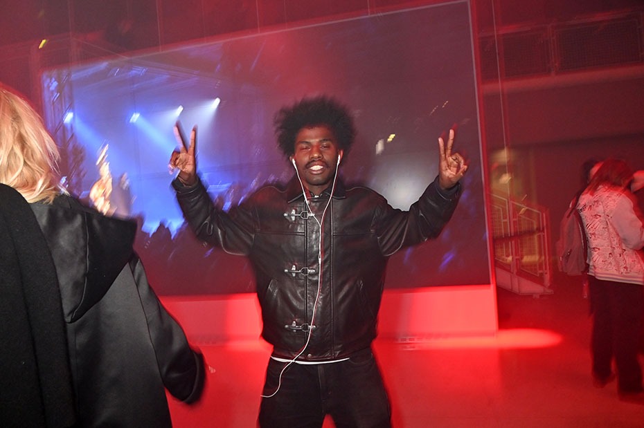 Christine and the Yoh men !