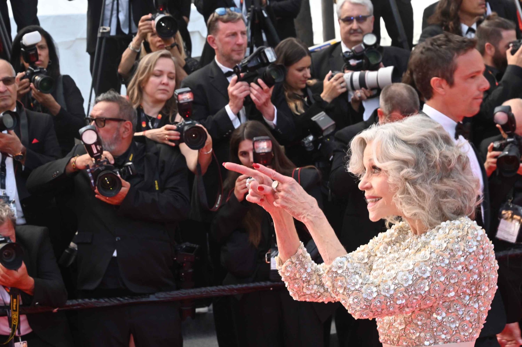 Jane Fonda cherche la Cafetaria de ce foutu bunker