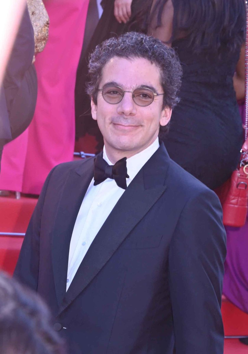 Nataniel Karmitz sur le red carpet sans papa ni frérot