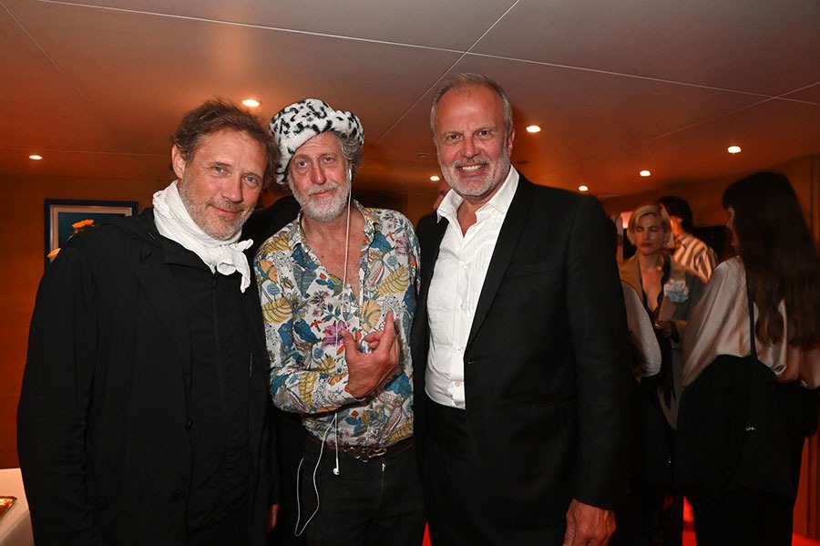 ROMA ELSTICA PARTY Fabrice de Rohan Chabot retrouve Rémi Burah de chez ARTE et le realisateur Thomas Balmes