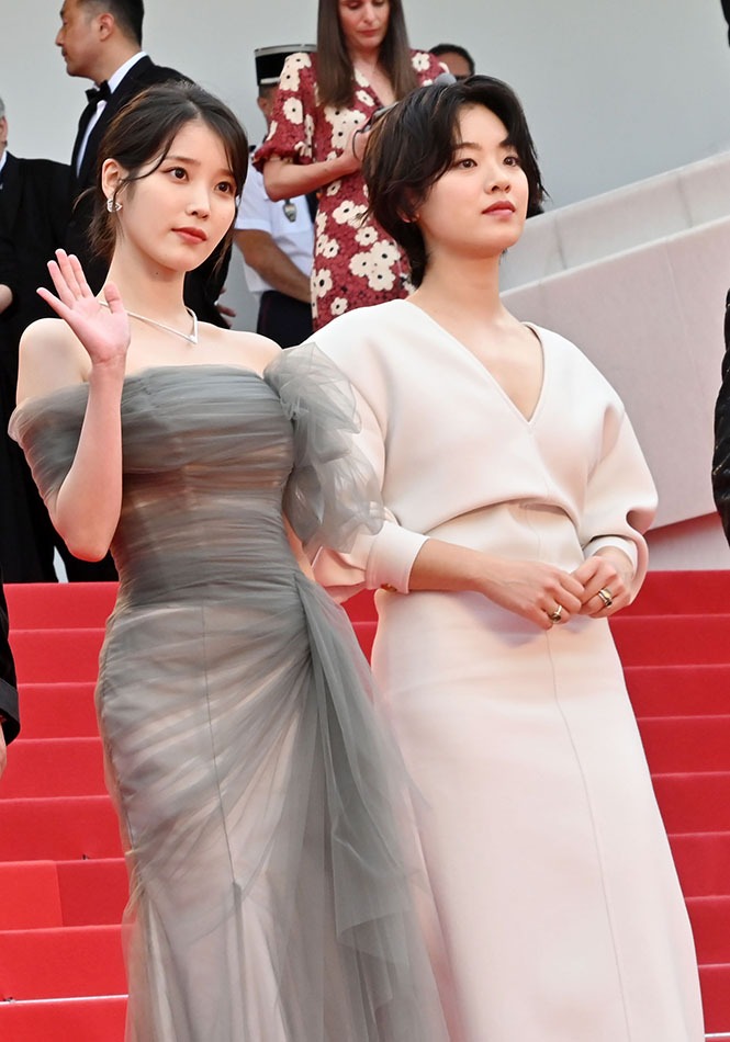 Close up sur les ravissantes Ji-eun Lee et Joo-Young Lee !! Sont elles sisters? Forcément!!