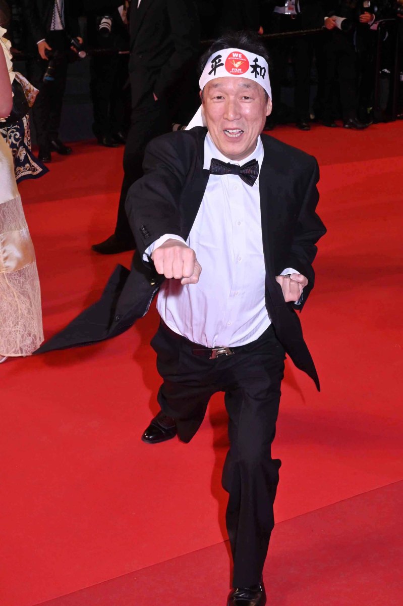 Le Kagamucha du Bruce Lee Nippon dans une démonstration culinaire sur le red carpet