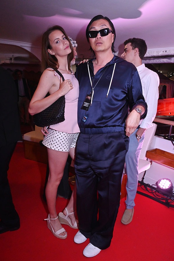 Sur le Techniboat pour Vasili Schneider Axel Huyhn me peente Melle Fifille d'Henri Laconte Marylou qu'elle s'appelle !!