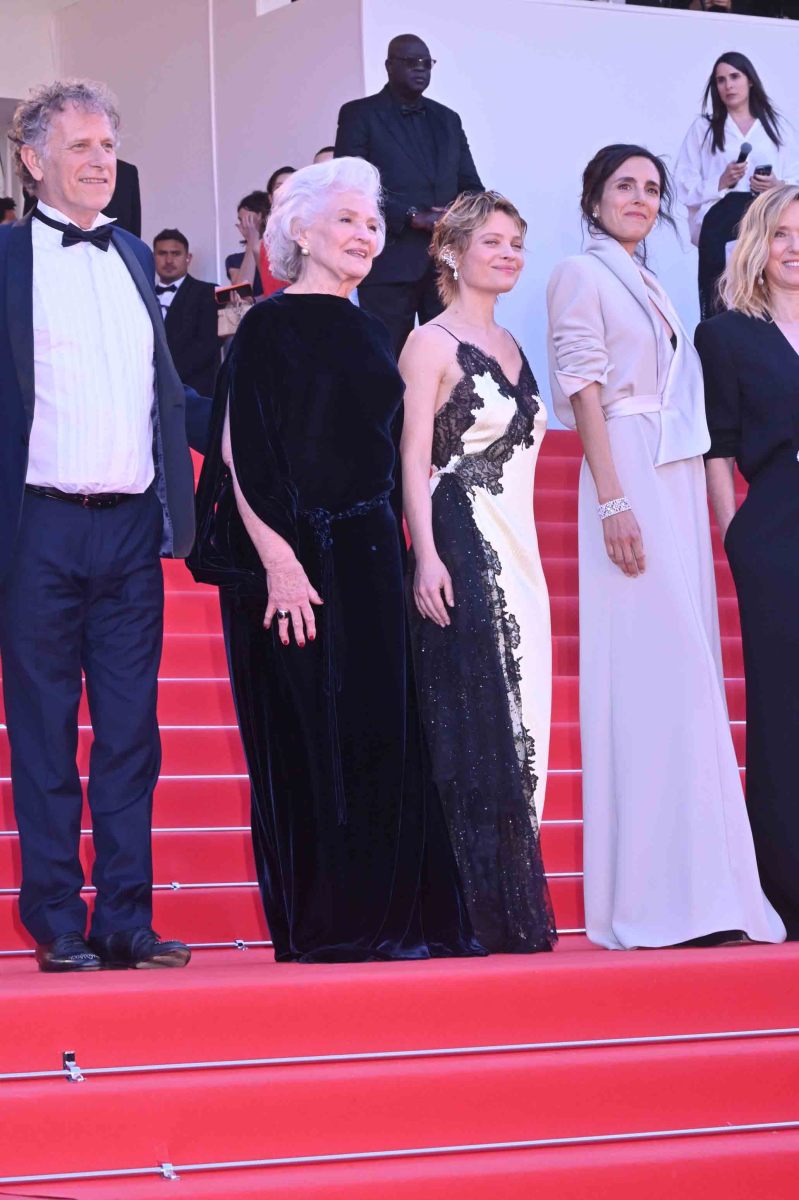 RED CARPET Charles Berling bien accompagné: Mélanie Thierry, Marie-Christine Barrault, Charline Bourgeois-Tacquet,