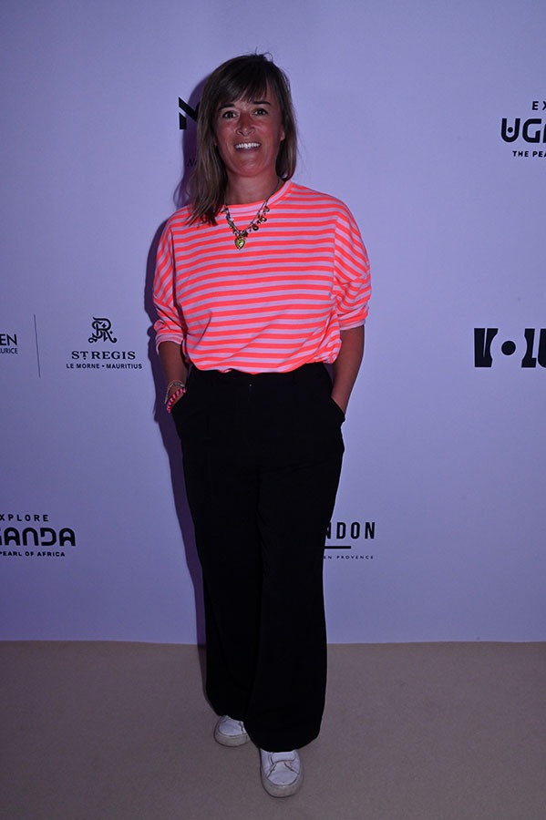 AKILI PARTY / Beatrice De La Boulaye au piquet sur le photocall