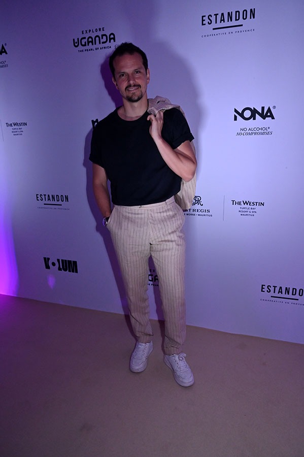 AKILI PARTY/ Juan Arbelaez aux ptits fours et au photocall