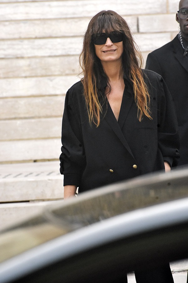 Hé hé Caroline de Maigret ne rate aucun Chanel Show