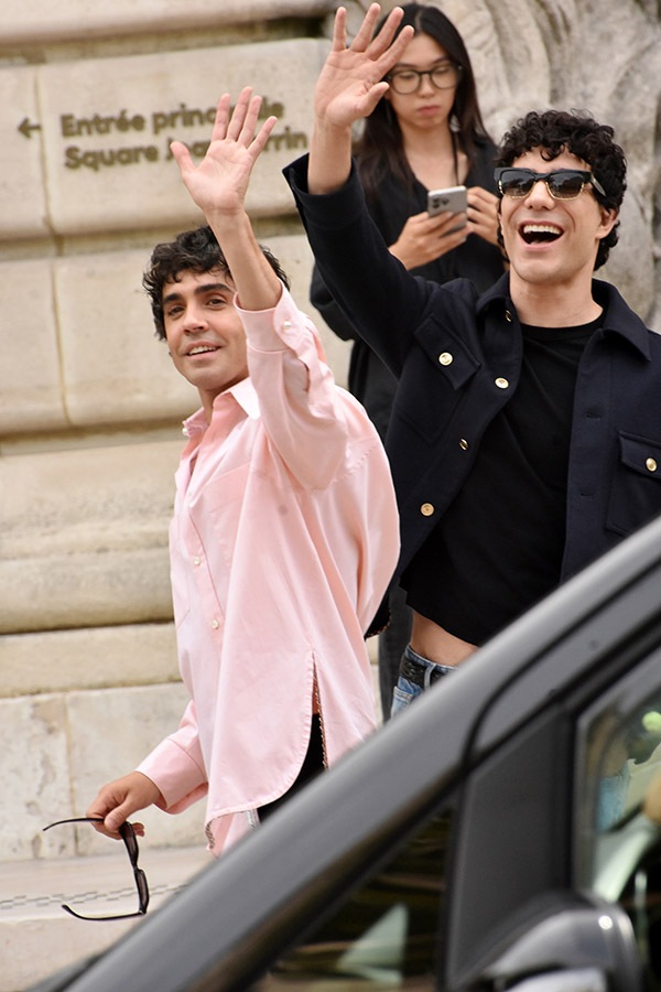 Le tandem Javier Ambrossi, Javier Calvó reals qu'on a vus à Cannes de "La bola negra"