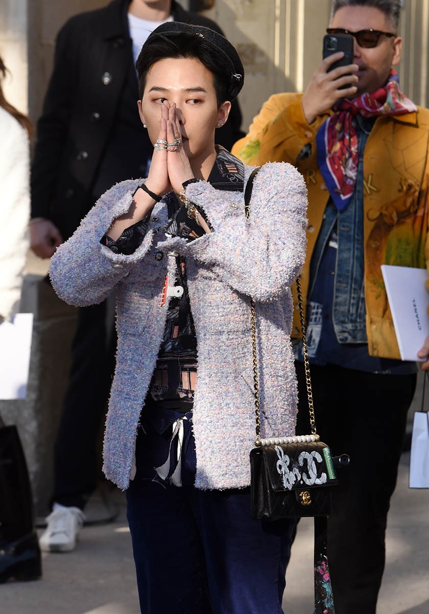 G-Dragon en mode zazou zazen