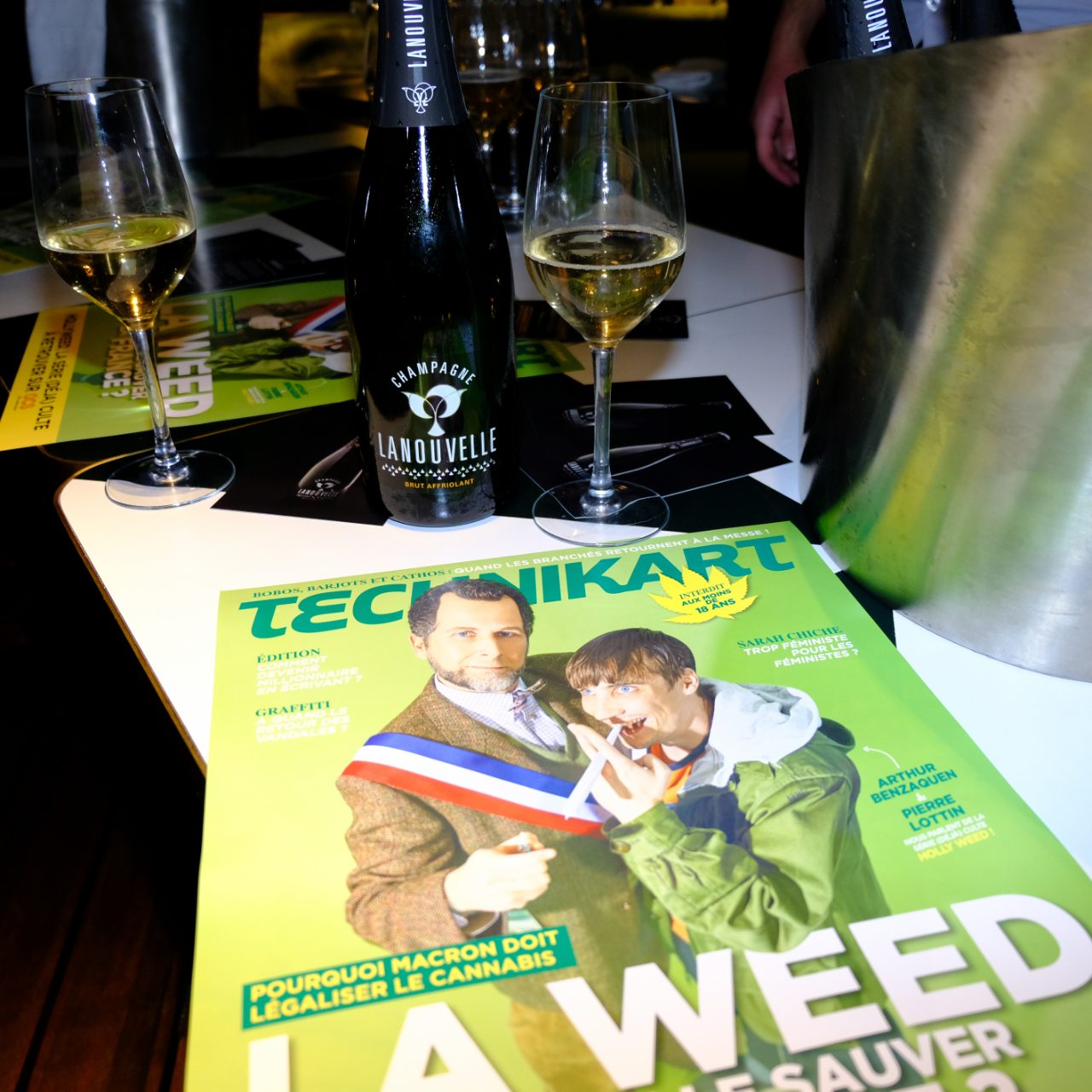 La couverture de Technikart et le Champagne Lanouvelle (avec moderation)