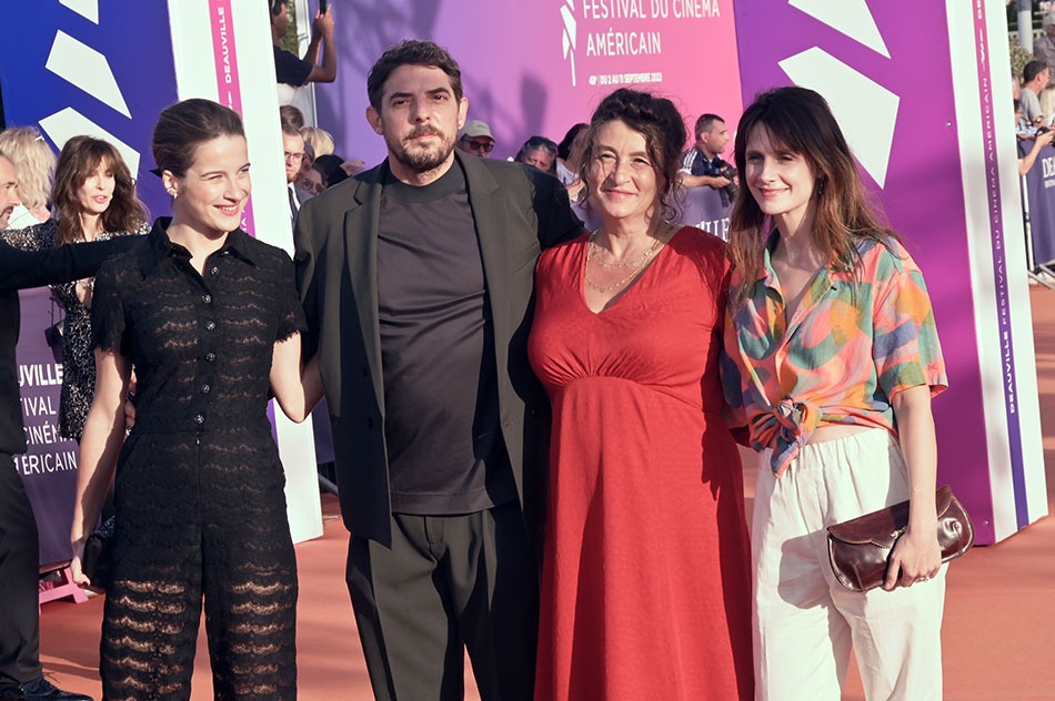 Noemie Lvosky, est venue avec ses jolies actrices Rebecca Marder,et Judith Chemla et l'xcellent Damien Bonnard