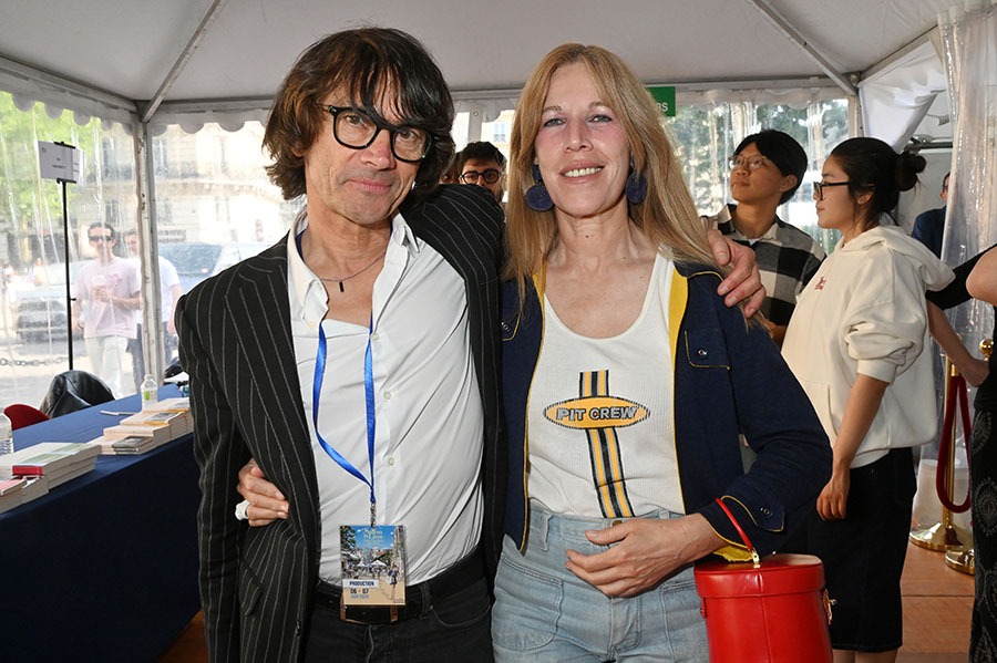 Au Salon du Livre St Germainface aux Deux Magots, Christian Panvert, co organisateur du salon siamoise avec Florence Belkacem