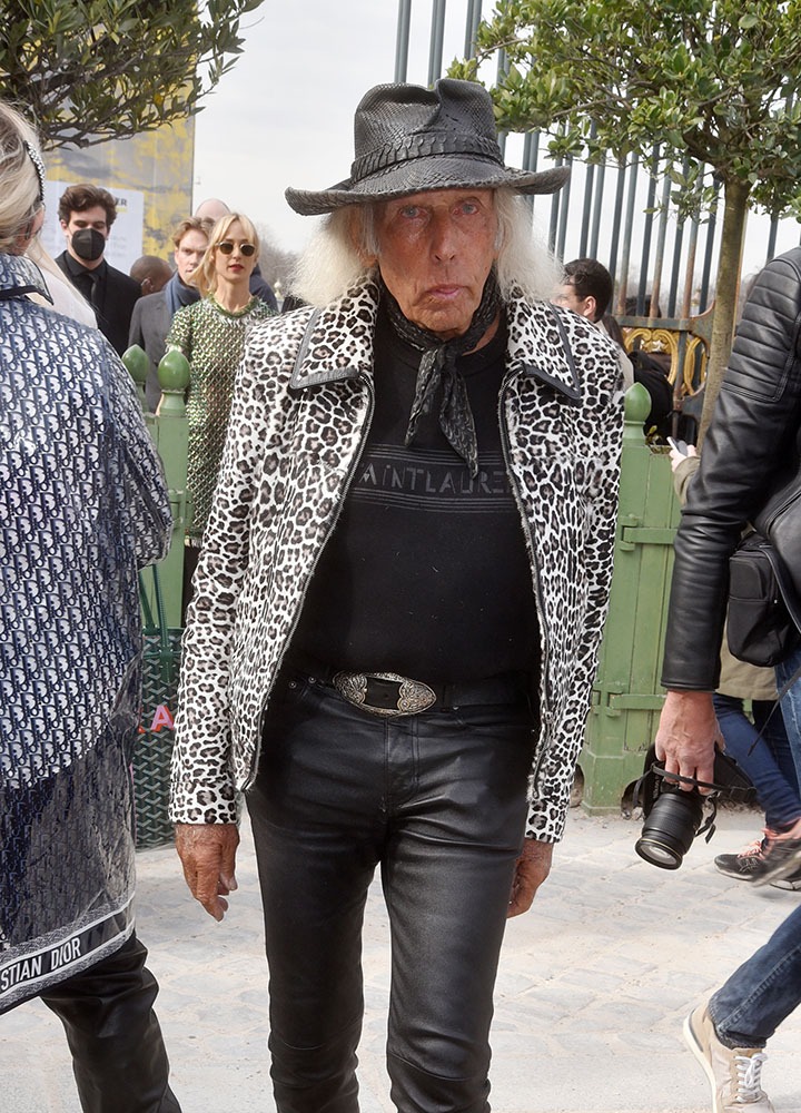 James Goldstein en rich lonesome cowboy fra away from home !