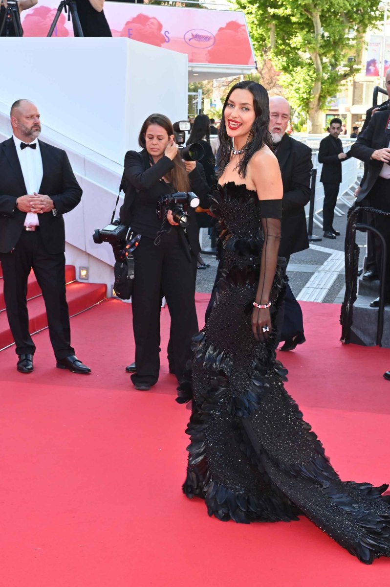 Irina Shaik avant le calvaire :redemption de la longue marche du red carpet