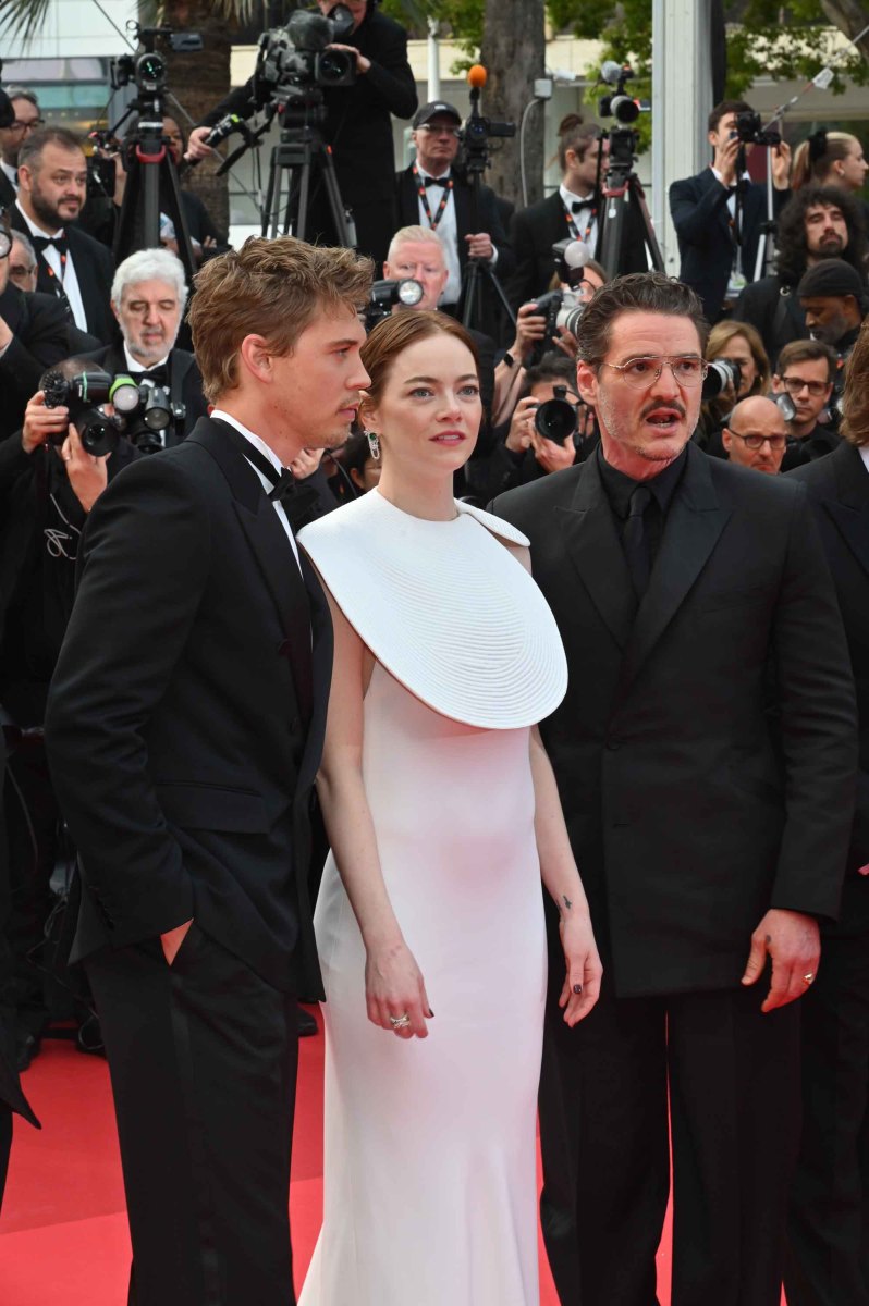 Emma Stone platronne entre Austin Butler et Pedro Pascal