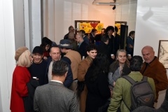 beaucoup de monde a la A2Z galerie