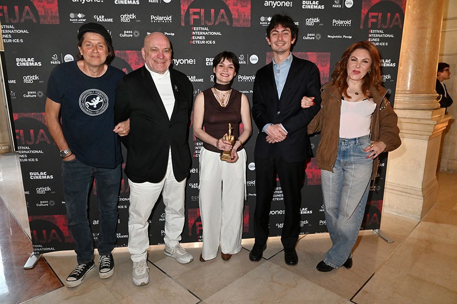 Photo de Classe pour la finale qui réunit Etienne Faure, Jean-Christophe Bouvet, La FlIA 2026 Best actrice Aminthe Audiard, dans "Morlaix", les acteurs Theo Fernandez et Anne Elisabeth Blateau
