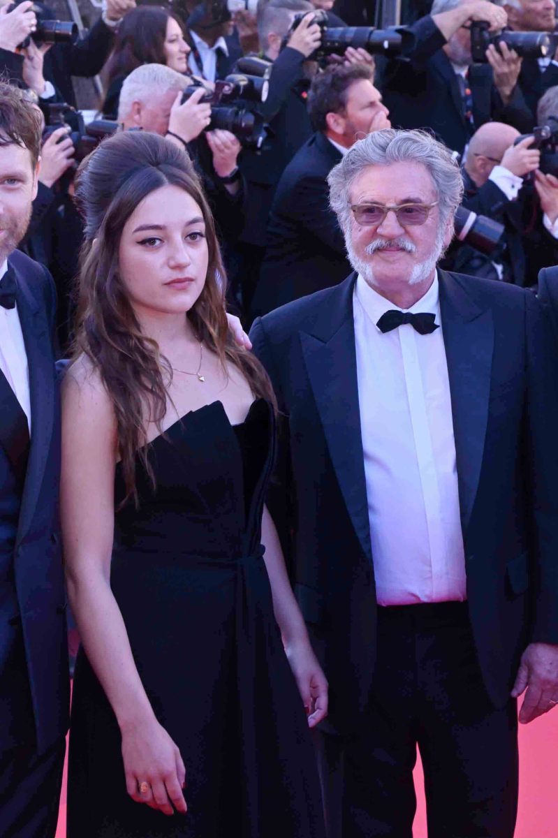 Daniel Autruil bien accompagné de Luàna Bajrami,