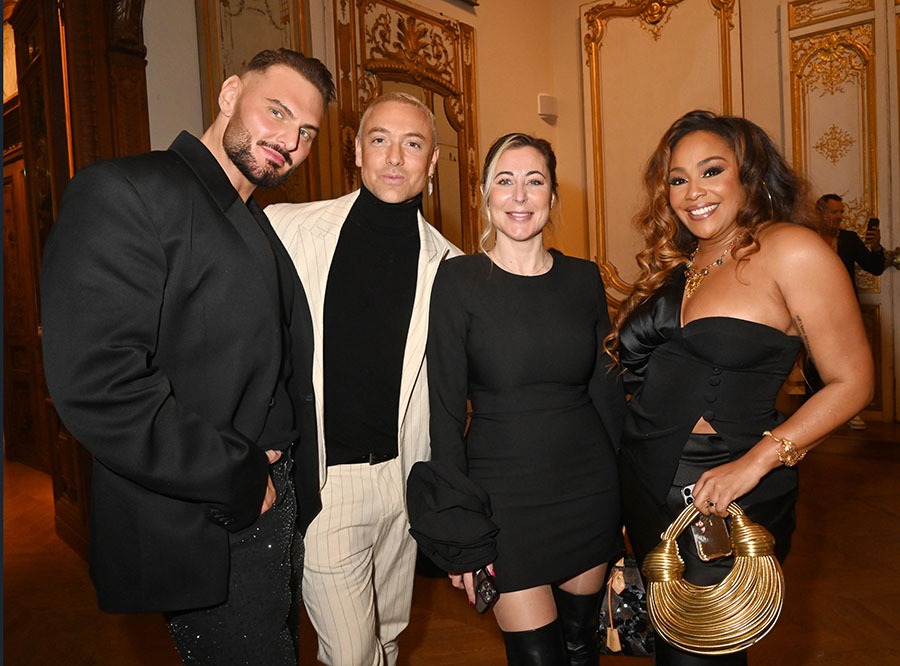 Jonathan Vettor, Maxime Dereymez brochettent en compagnie de Magali Berdah et Ludivine Retory