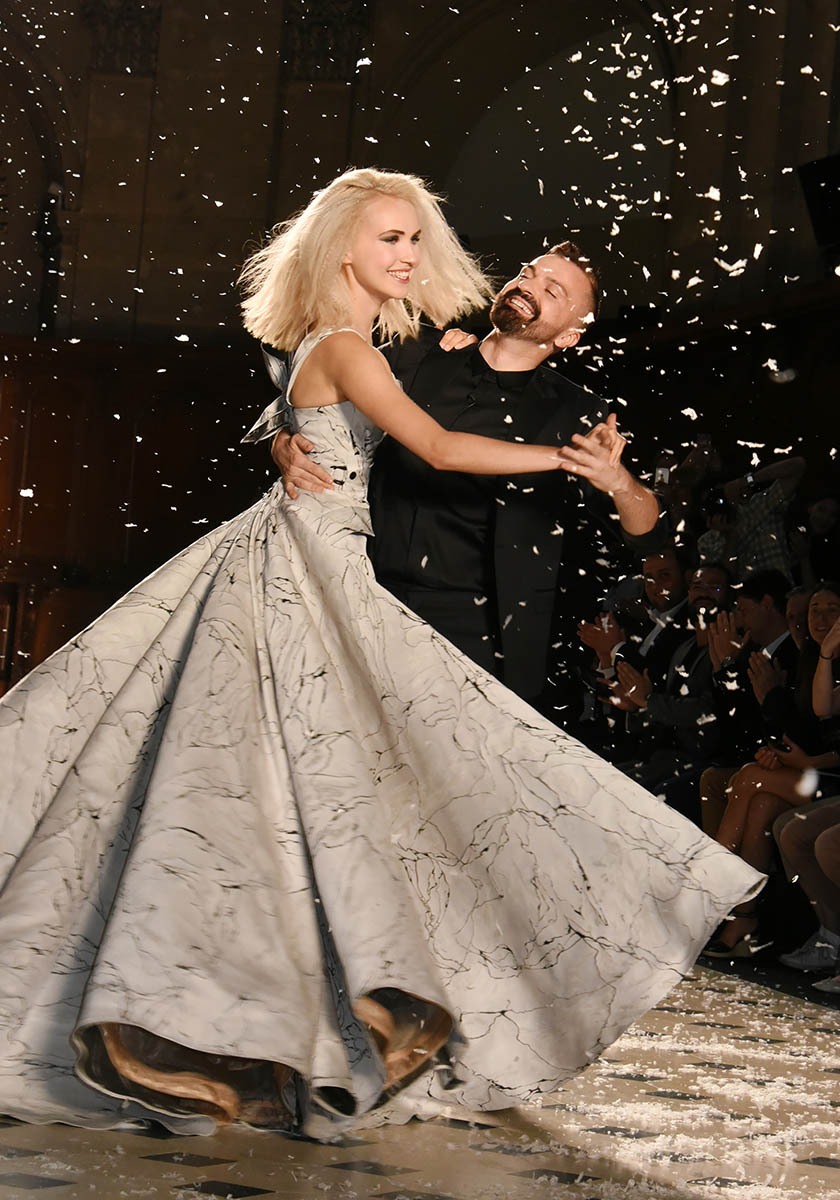 "Danse Avec les Stars"?  Non Julien Fournié et sa Mariée dans "Danse dans le Blizzard"
