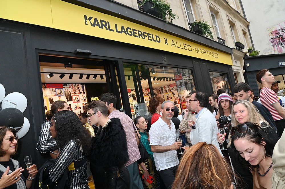 Quel succes ! La Shop Karl Lagerfeld X Alled Martinez se transforme en gai foutoir genre auberge espagnole !!