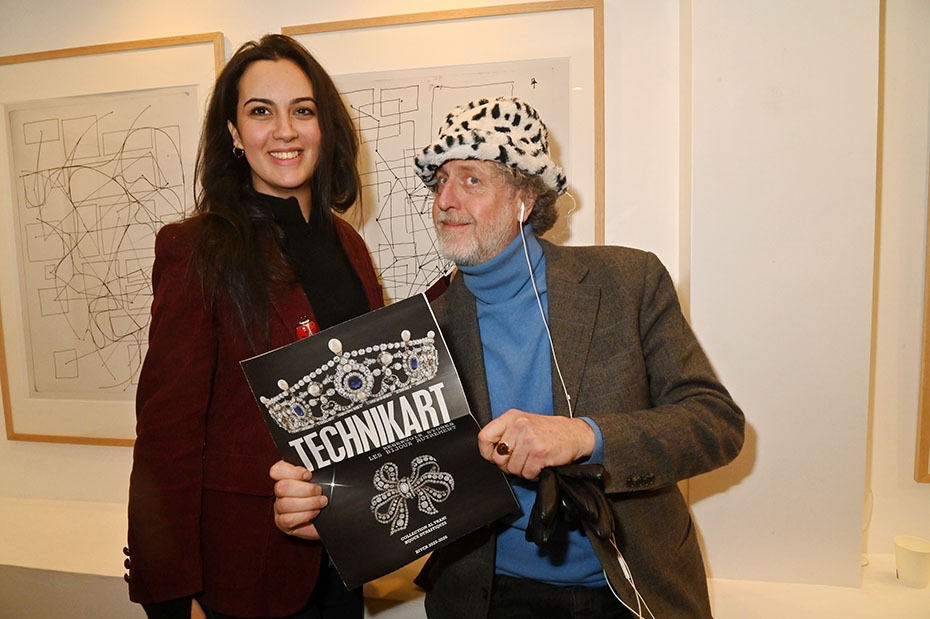 Assiya Shabi (redac chef) et Fabrice de Rohan Chabot (editeur) presentent le dernier numero de Technikart !