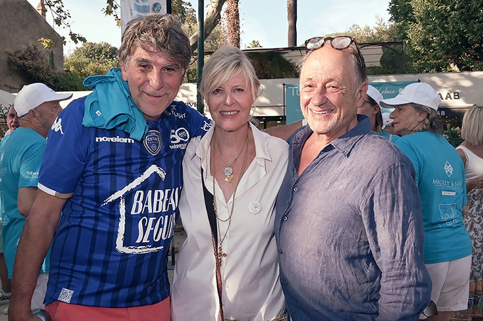 Chantal Ladesou en stéréo entre Tex et son jules Michel Ansault