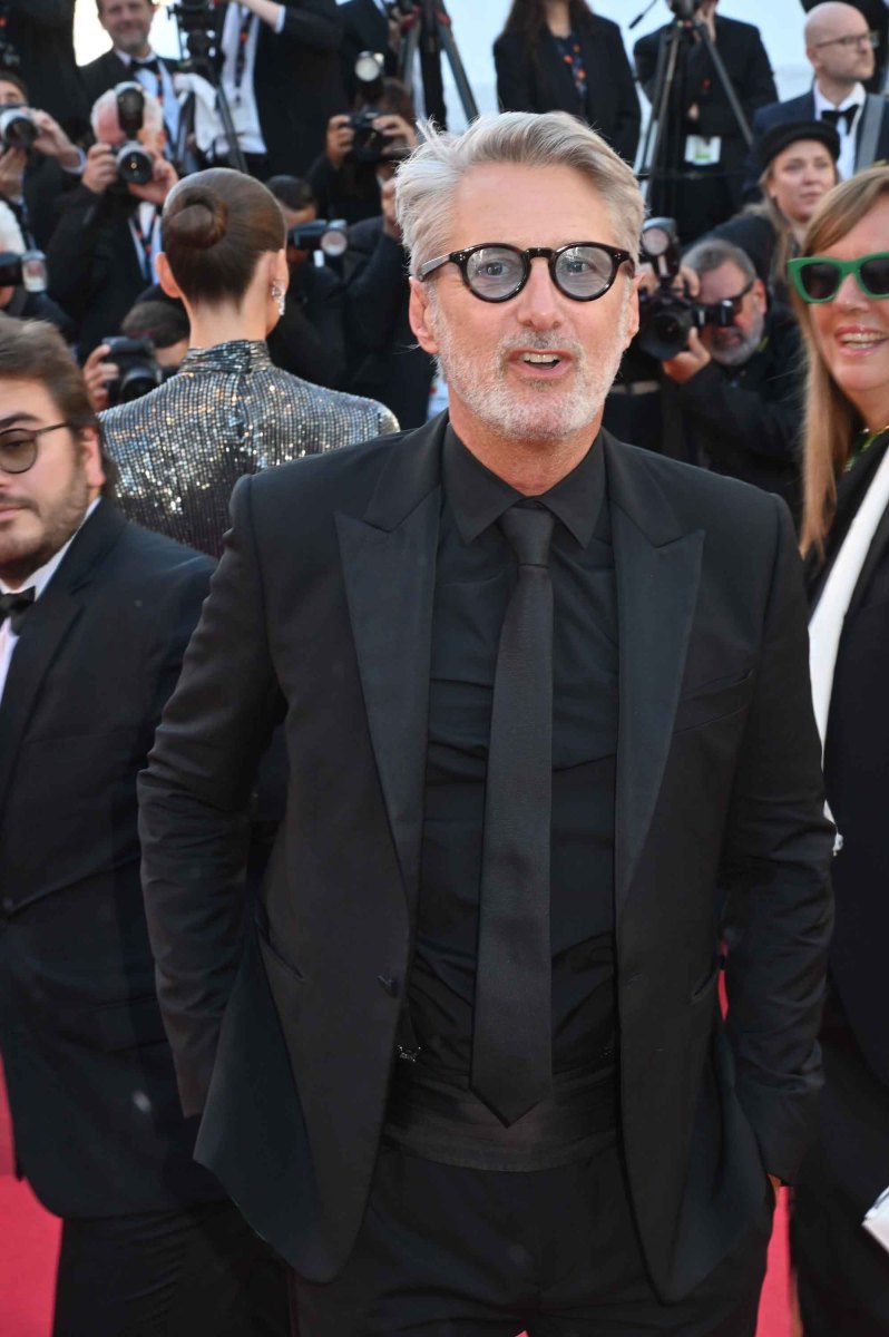Encore Antoine de Caunes il a un de ces dons d'ubuquité !!