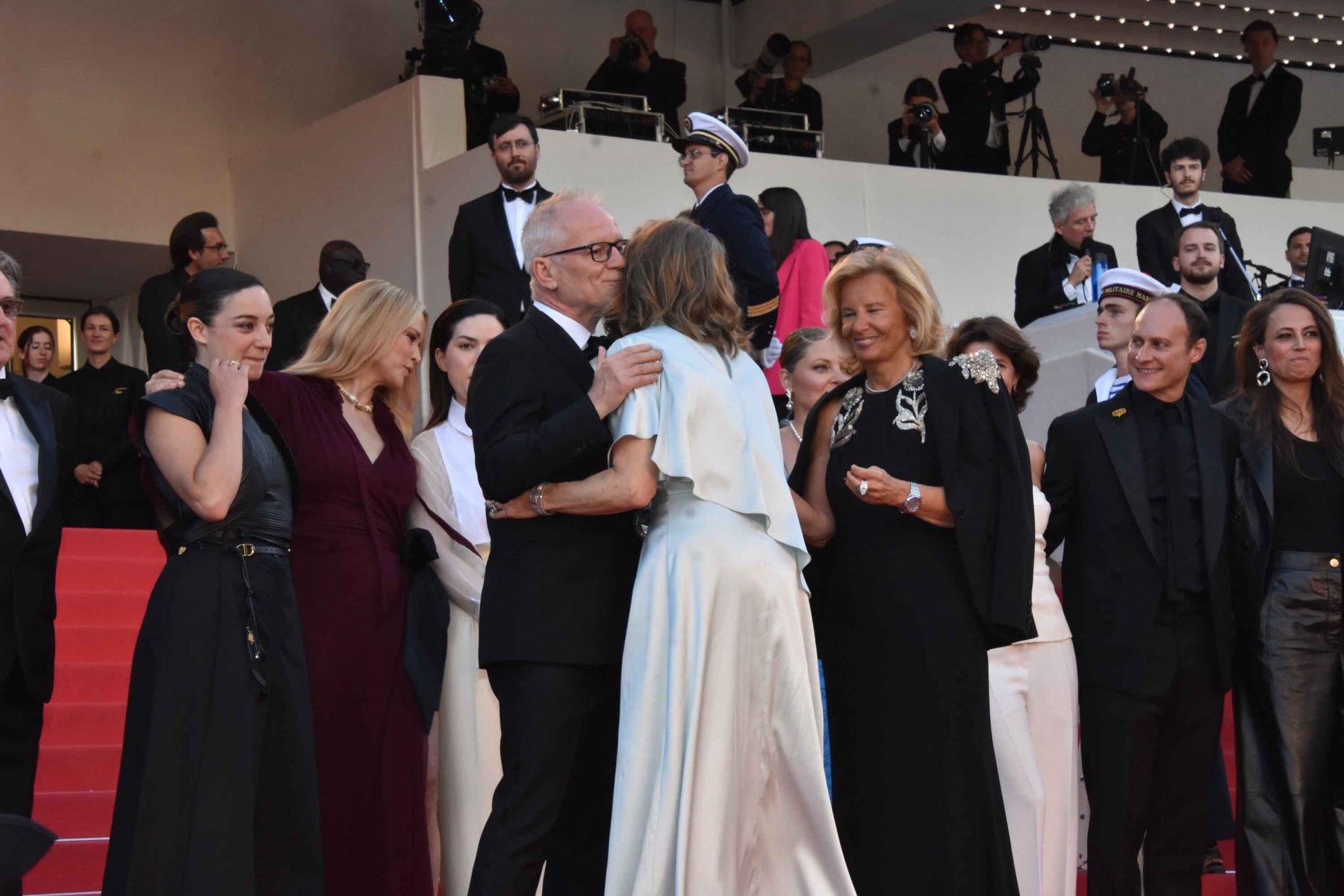 Joddie Foster est recue en grande pompe par ThierryFremaux et Iris Knobloch car elle le vaut bien