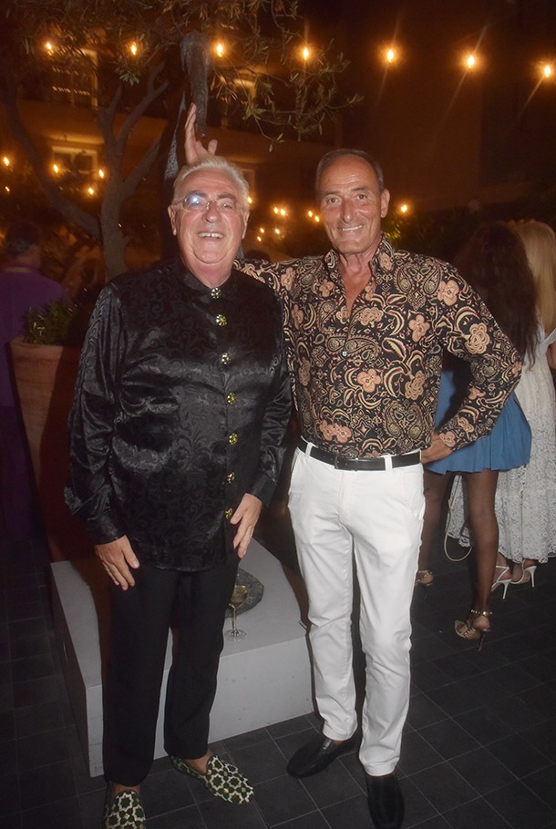 A Saint Trop comme à Paris Jean Michel Aubrun,et Herve Michel Dansacsont dans toutes les fêtes chics