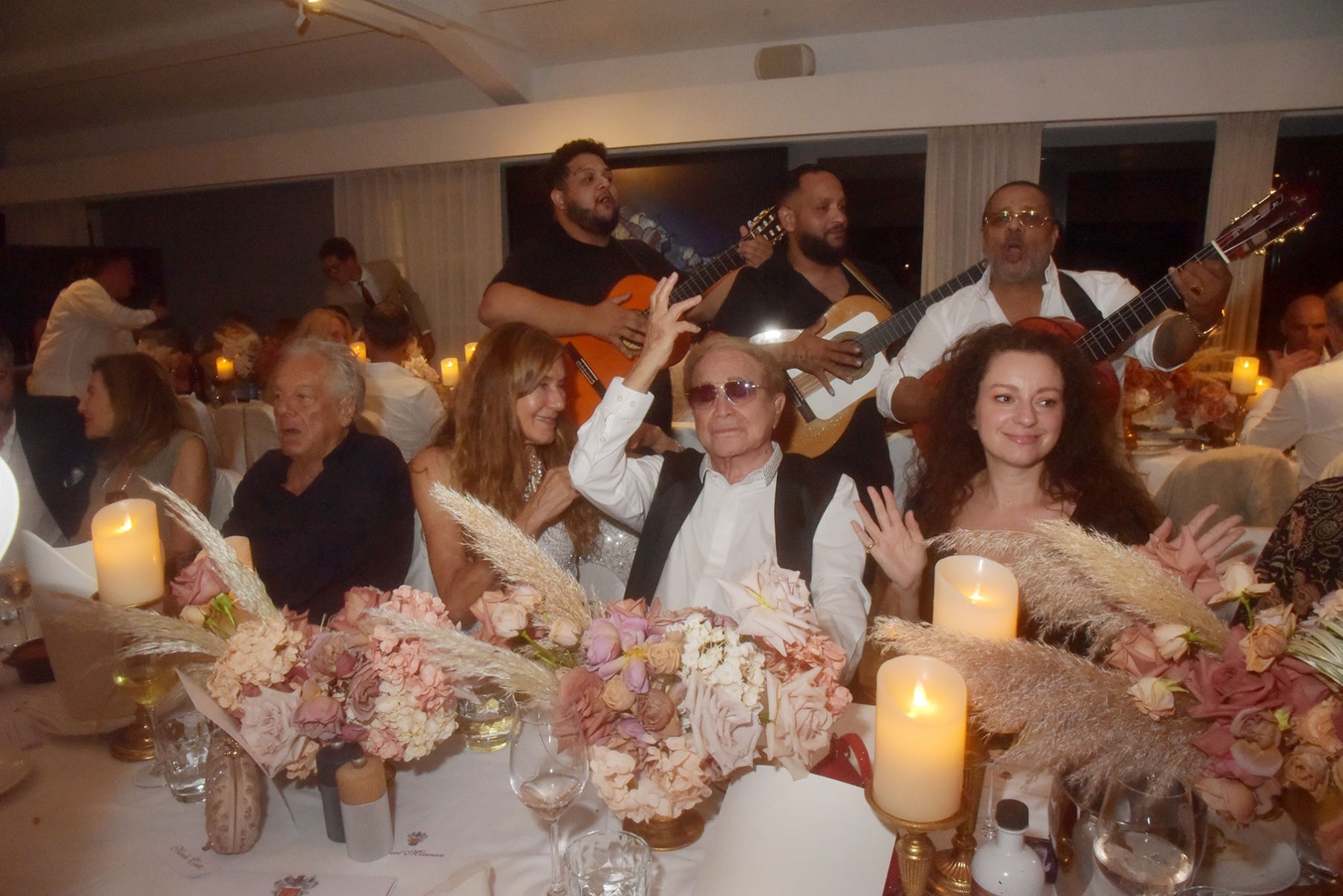 Yalla ! Orlando en mode chef d'orchestre pour Ricardo et les Gypsies !!