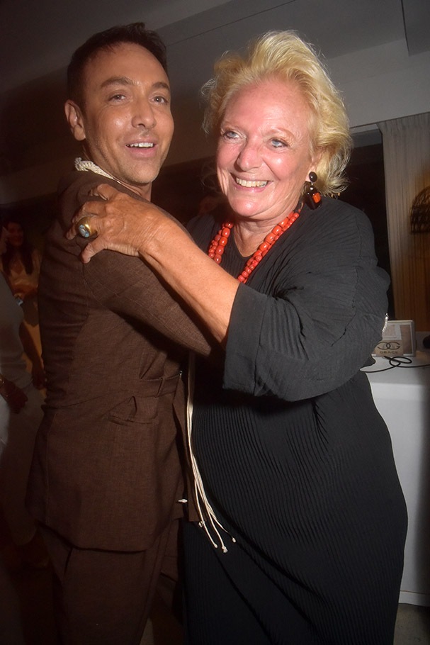 Maxime Dereymez initie Anne de Bourbon des deux Siciles au Rock and Roll !!