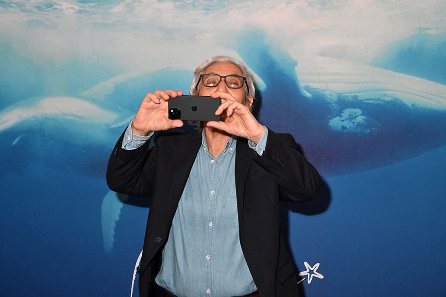Sourisez Messieurs les Paparazzis